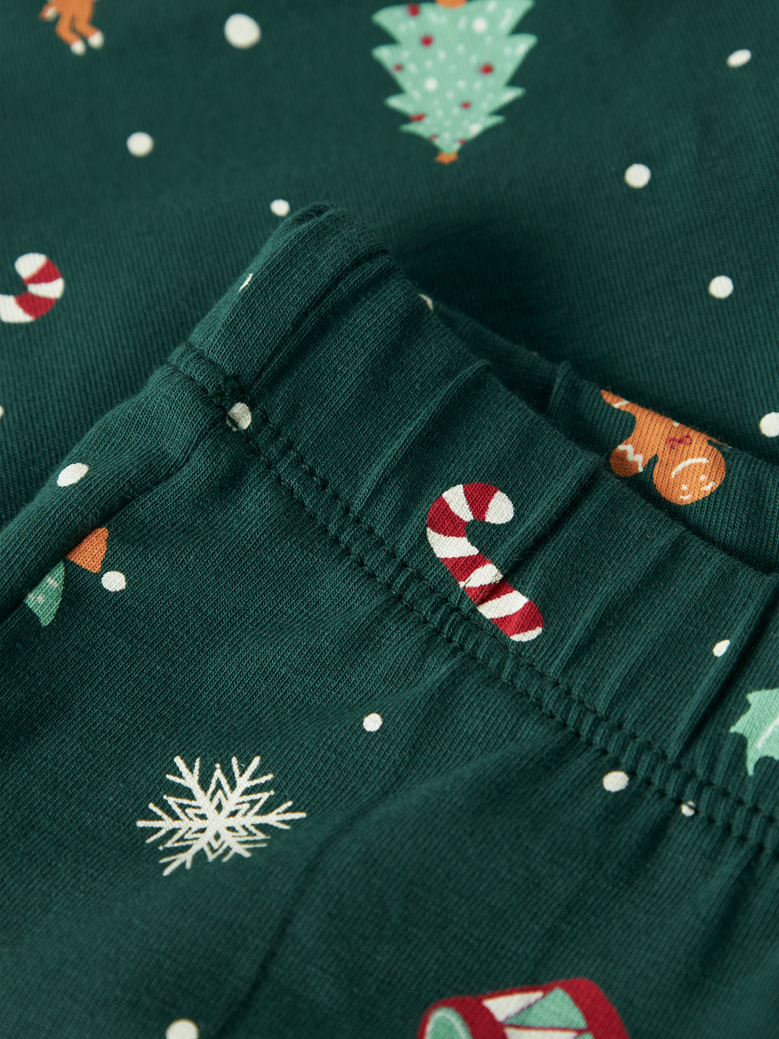 model_shot-front_full